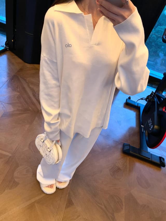 alo Casual suits Yupoo clothes Sportswear suits White 010 | Rep Clothing image 5