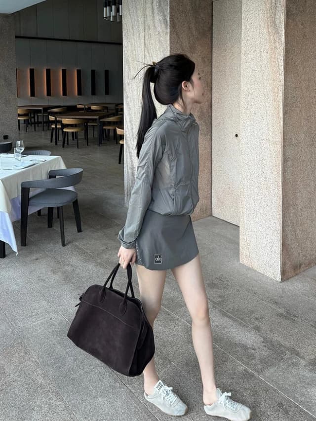alo Casual suits Yupoo shorts women 016 | Rep Clothing image 4