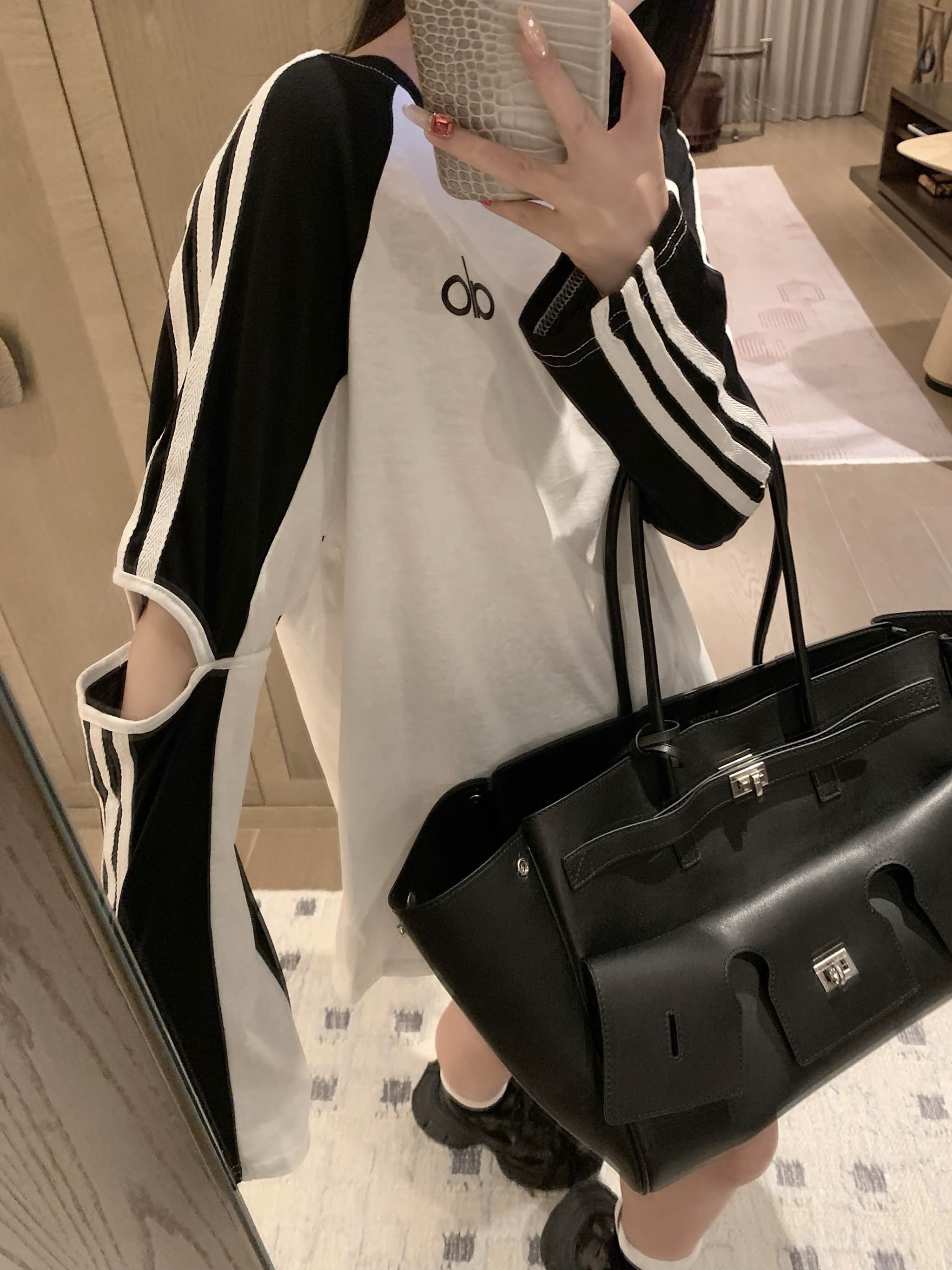 alo long sleeve Yupoo clothes cotton 001 | Rep Clothing image 1