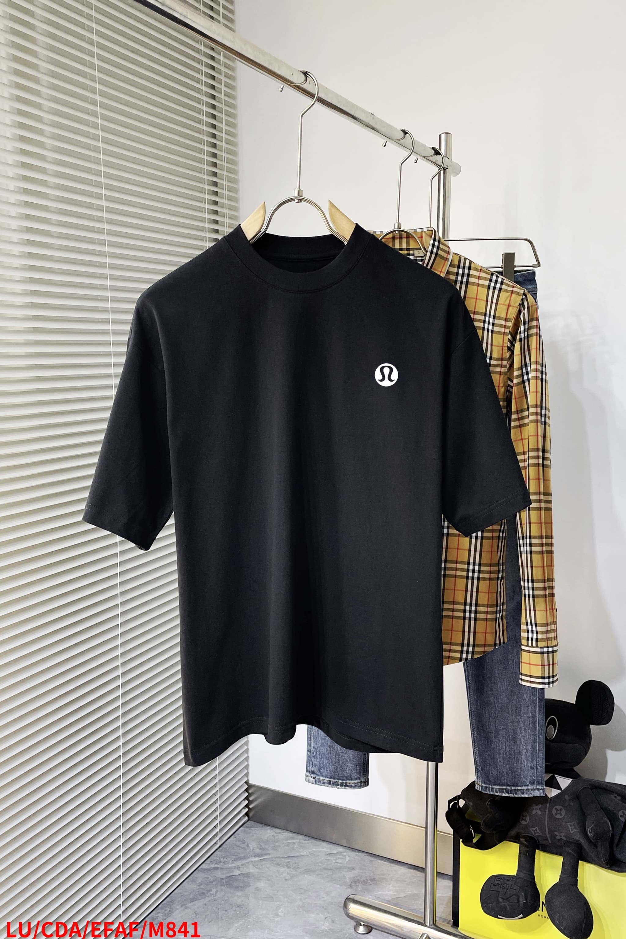 lululem New Double-Layer Letter Print Tee Black | Yupoo Rep Clothing image 1