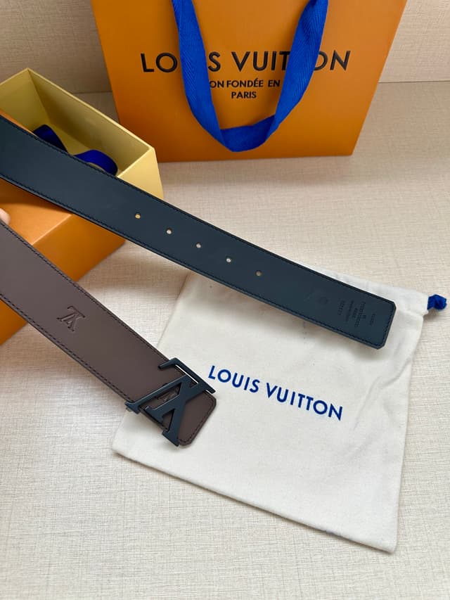 LV Initiales Blason 40mm Belt YupooPA LV Brown Belt Black Logo | Yupoo Rep Belts image 3