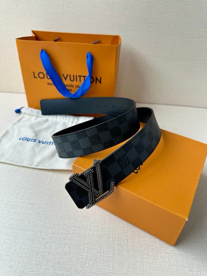 Lv Initiales Studs Reversible Belt 4.0Cm YupooPA Belt Black image 3