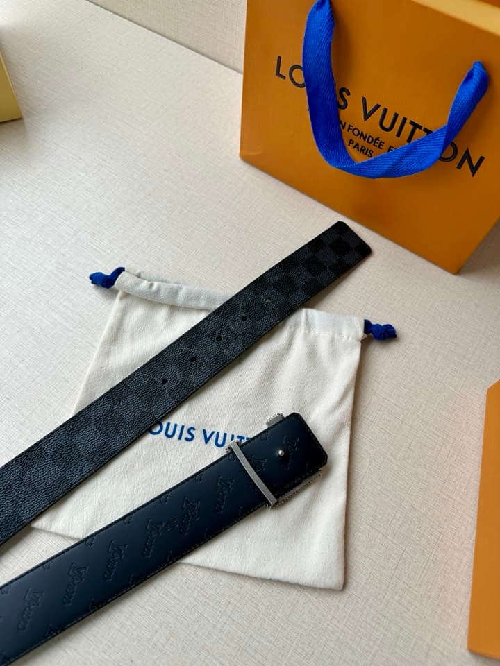 Lv Initiales Studs Reversible Belt 4.0Cm YupooPA Belt Black image 5