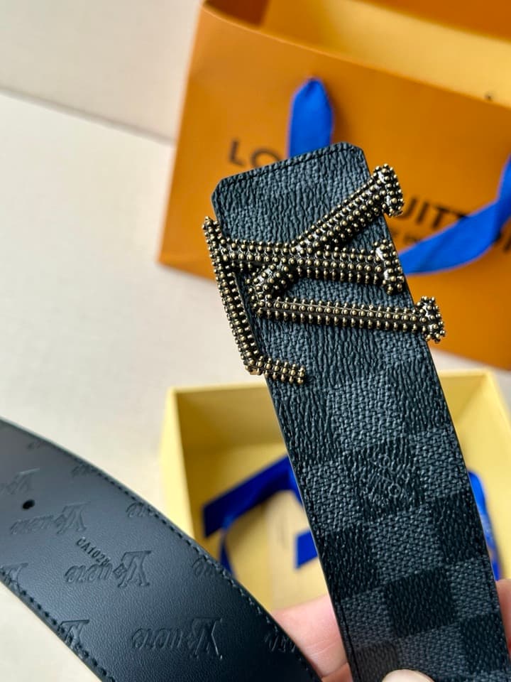 Lv Initiales Studs Reversible Belt 4.0Cm YupooPA Belt Black image 7