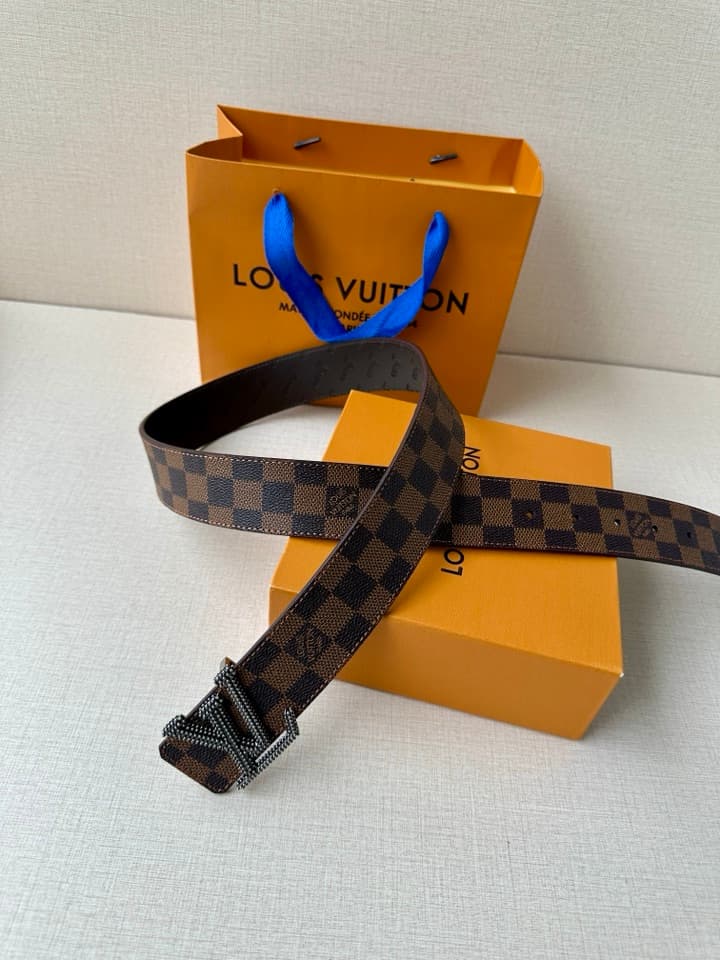 Lv Initiales Studs Reversible Belt 4.0Cm YupooPA Belt Brown image 7