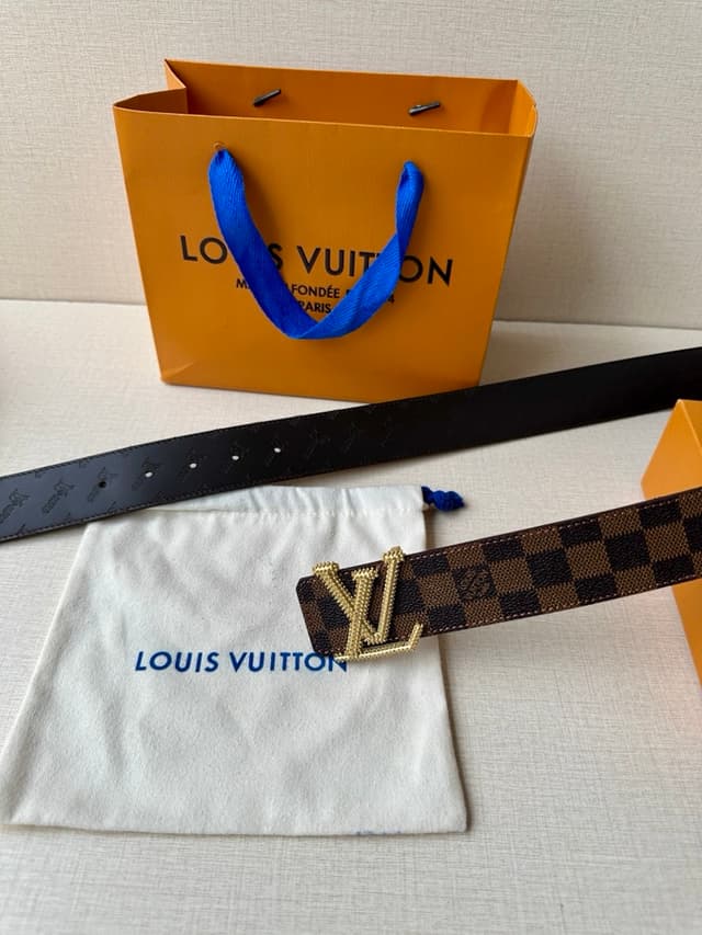 LV Initiales Studs Reversible Belt 40mm YupooPA | Yupoo Rep Belts image 9