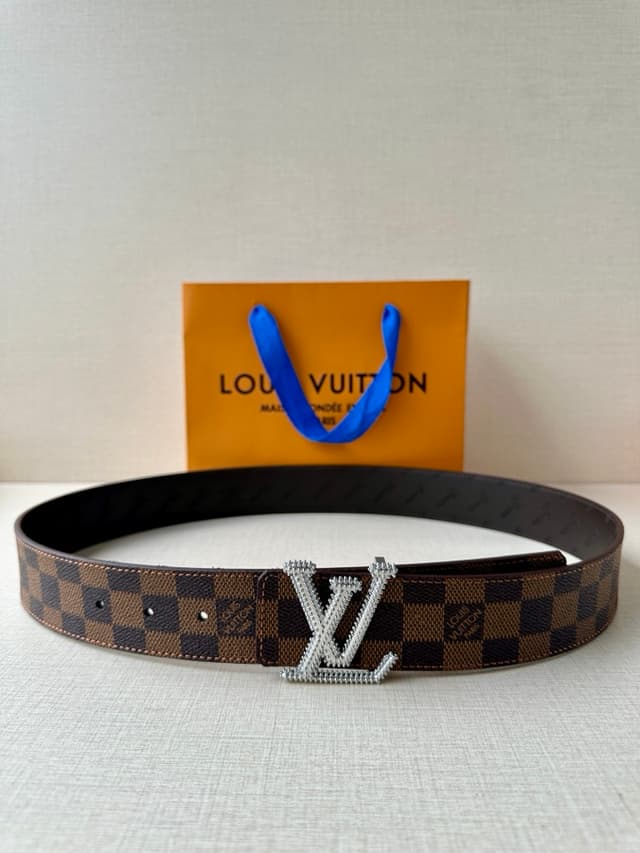 LV Initiales Studs Reversible Belt 40mm YupooPA | Yupoo Rep Belts image 1