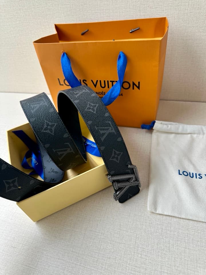 Lv Initiales Studs Reversible Belt 40Mm YupooPA Belt Black image 8