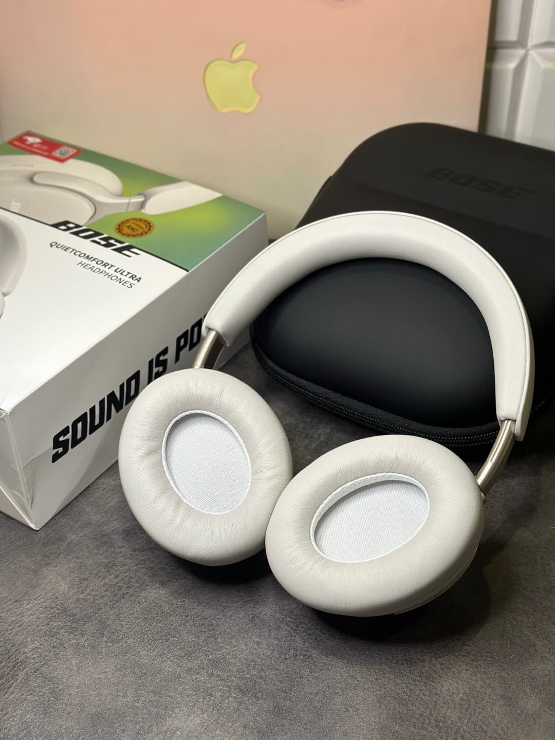 Bose Quietcomfort Ultra Over-Ear Headphones image 5