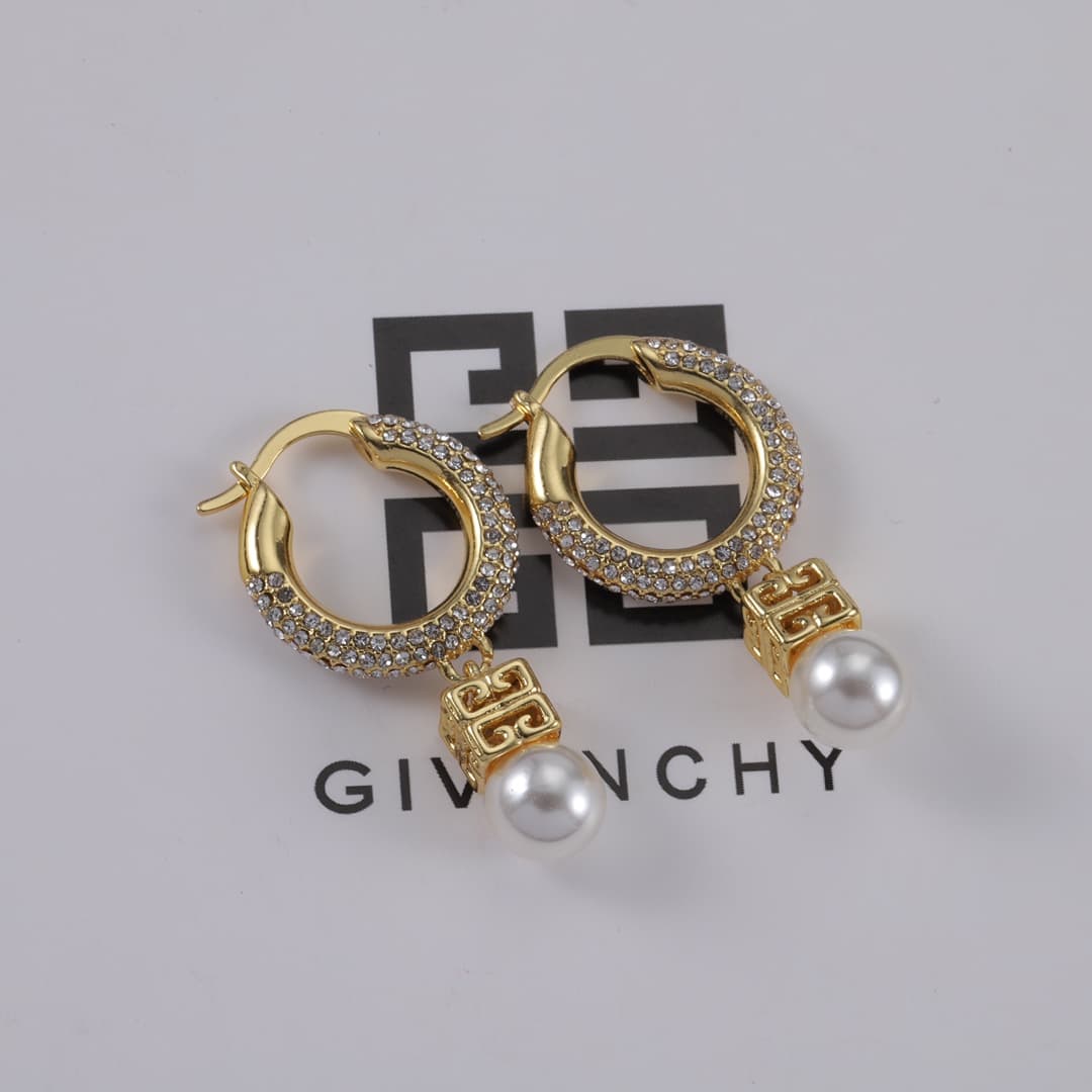 Givenchy Stud Earrings YupooPA Jewelry Silver And Gold image 5