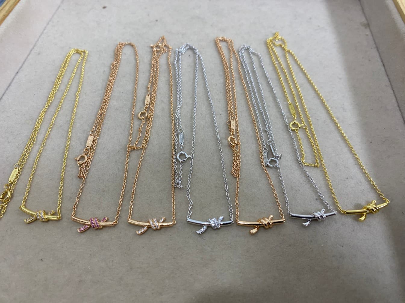 Tiffanys new knot mini Necklace YupooPA Jewelry image 1