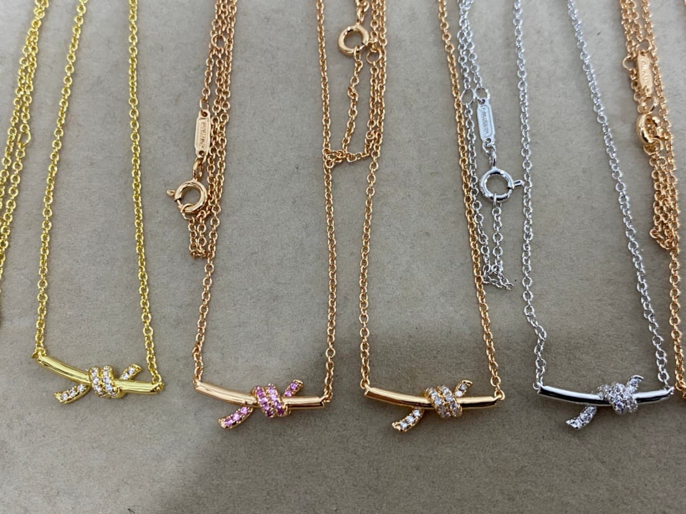 Tiffanys new knot mini Necklace YupooPA Jewelry image 3