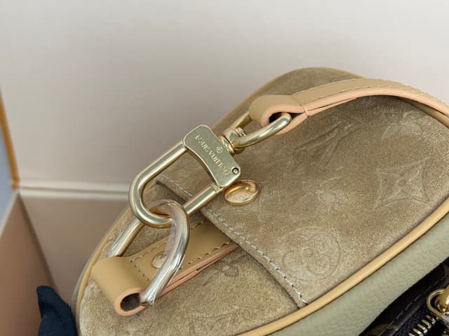 LV Keepall 25 - Monogram/Brown Crossbody | Yupoo Rep Bags image 9