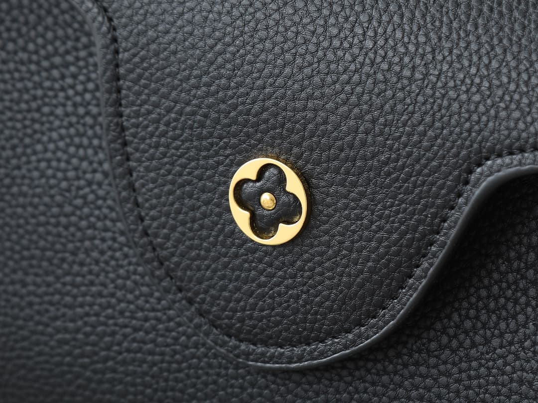 YupooPA Lv Handbag Lv Capucines Malletage Bag M12135 image 6