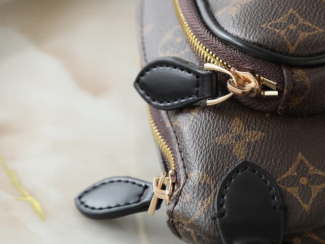 LV Keepit Damier Azur Waist Bag N00230 | Yupoo Rep Bags image 7