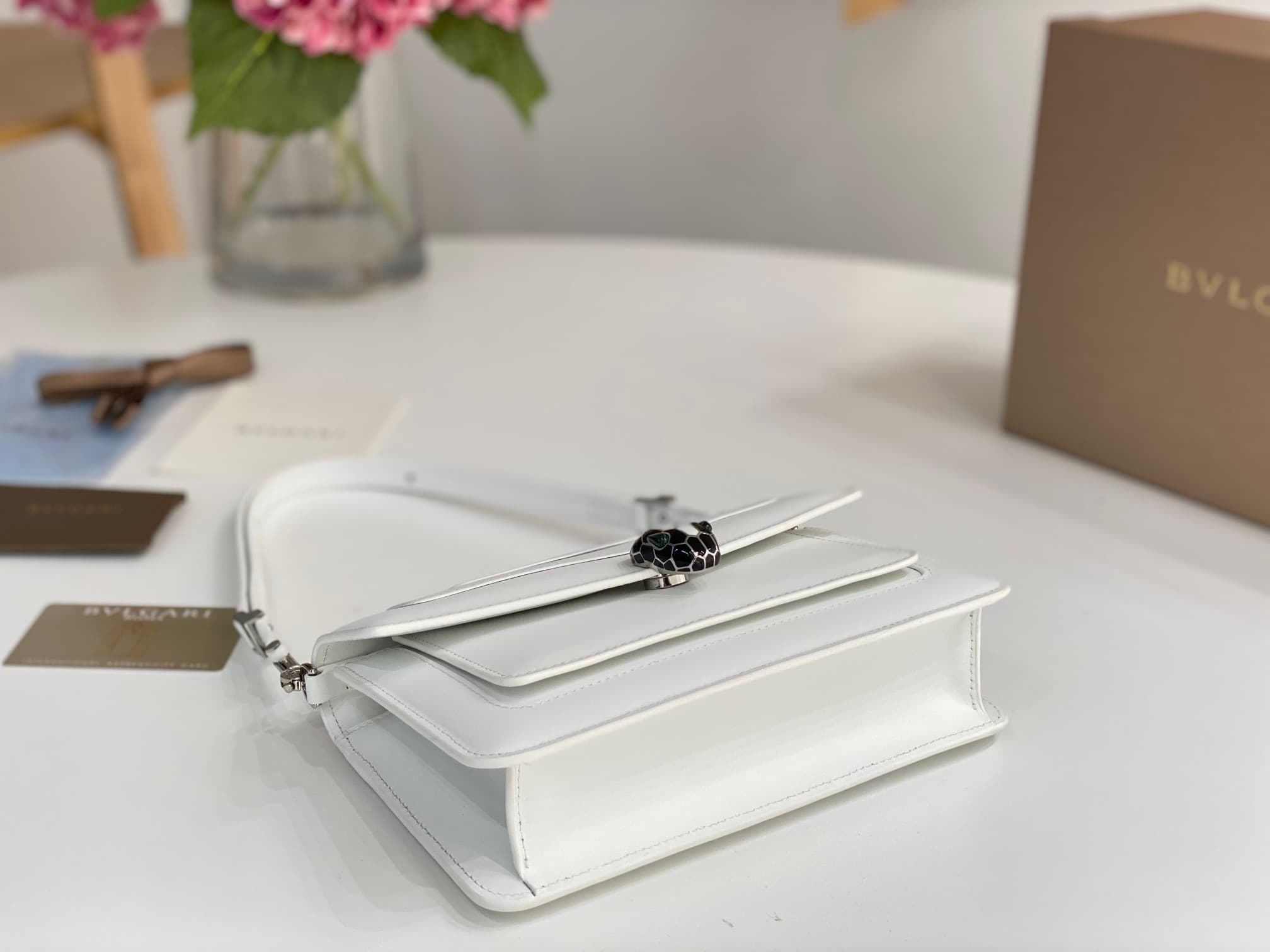 YupooPA Bulgari Serpent-Clasp East-West Leather Bag👜 image 6