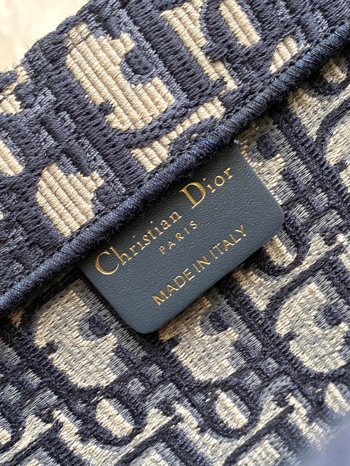 YupooPA Dior Book Tote Large Chip Id Tote Bag image 9