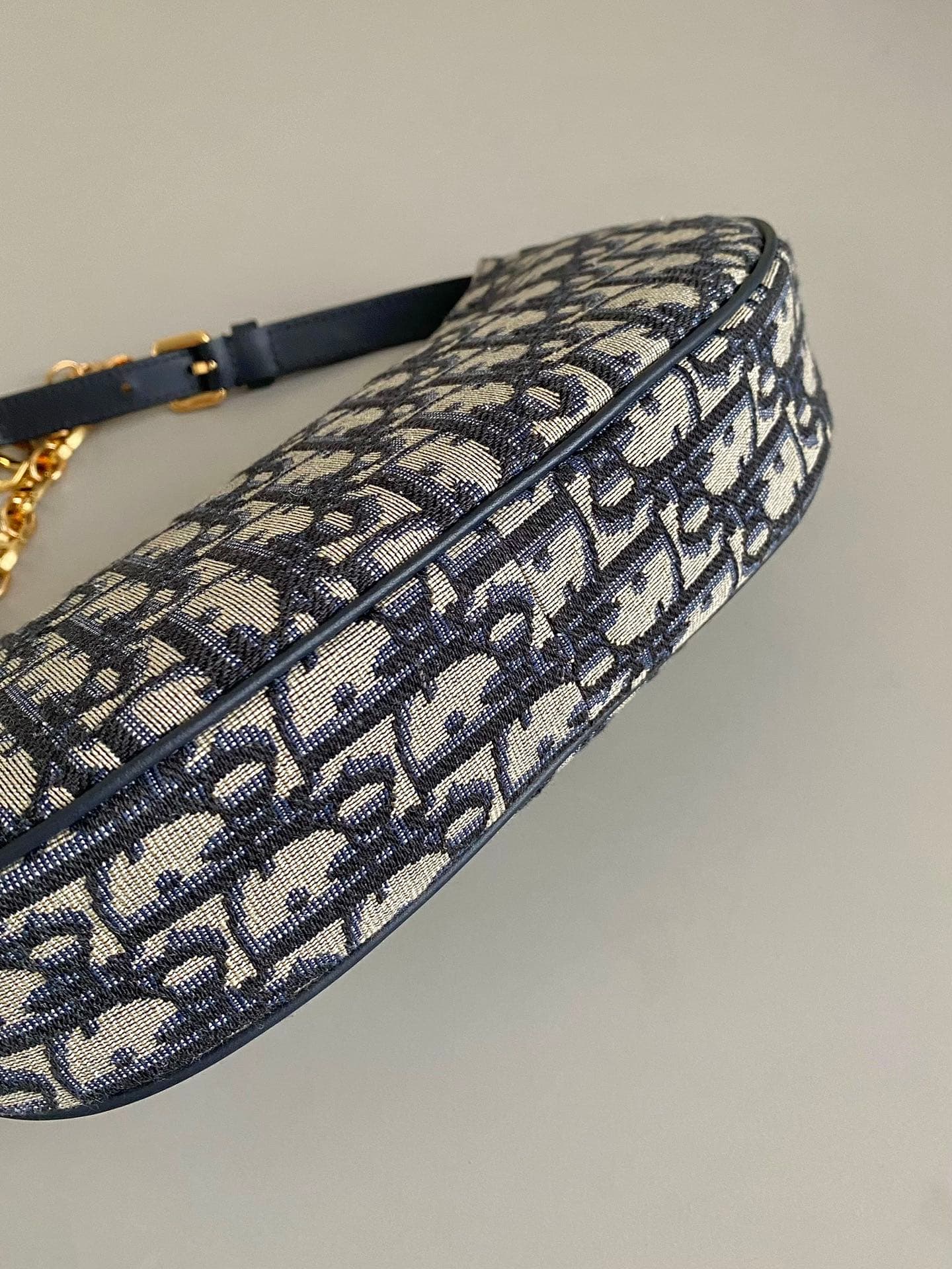 YupooPA Dior Lounge Oblique Hobo Bag With Adjustable Chain image 4