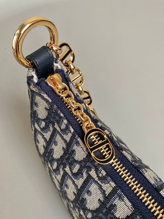 Dior Lounge Oblique Hobo Bag With Adjustable Chain | Yupoo Rep Bags image 5