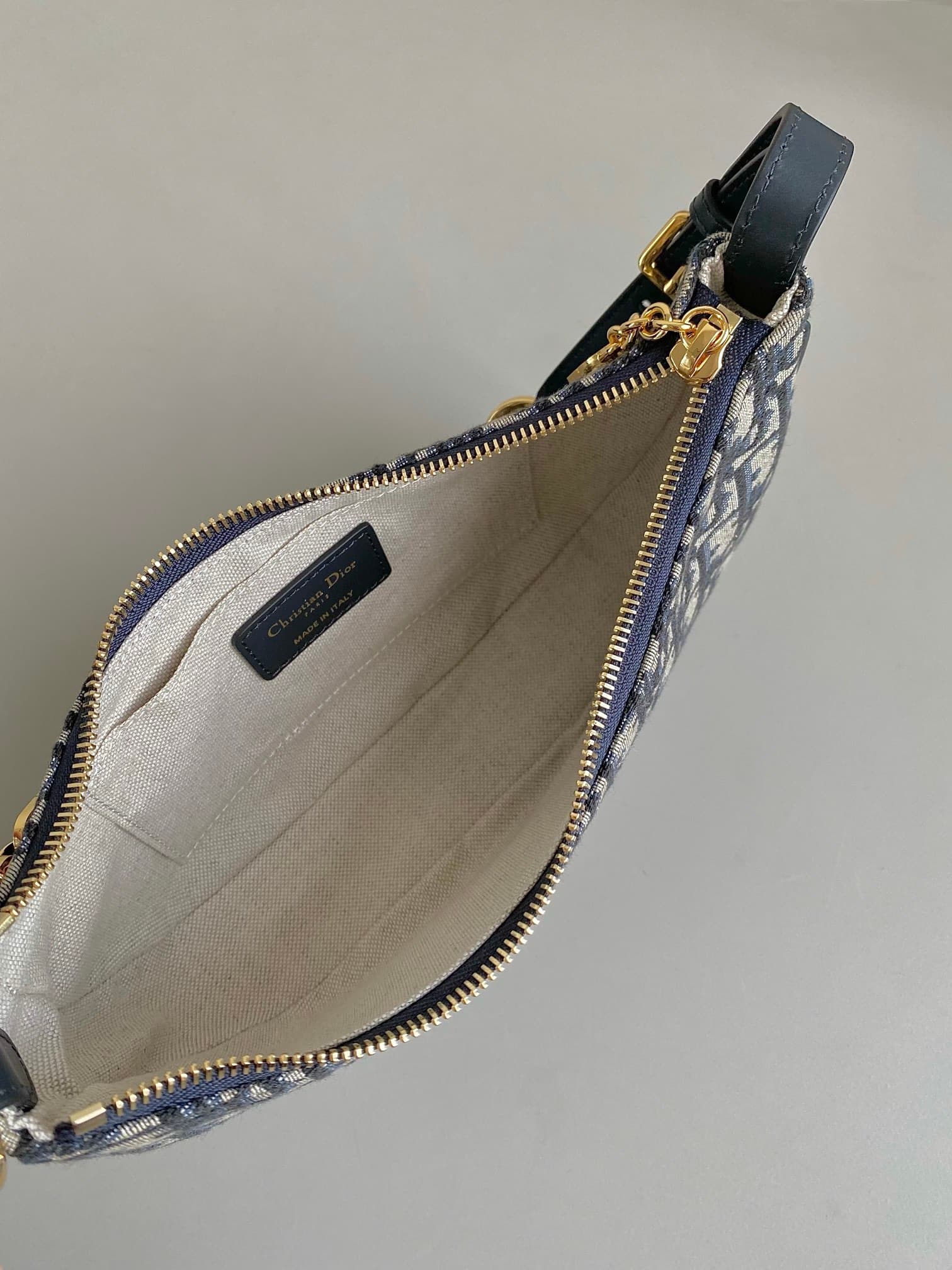 YupooPA Dior Lounge Oblique Hobo Bag With Adjustable Chain image 6