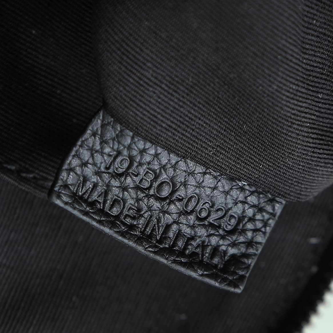 YupooPA Dior Oblique Zip Clutch in Black and Beige image 8