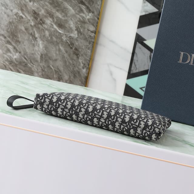 Dior Oblique Zip Clutch In Black And Beige | Yupoo Rep Bags image 5