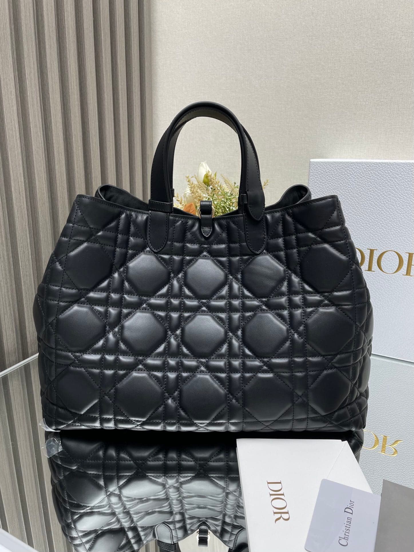 YupooPA Dior Toujours Large Black Macrocannage Tote Bag image 3
