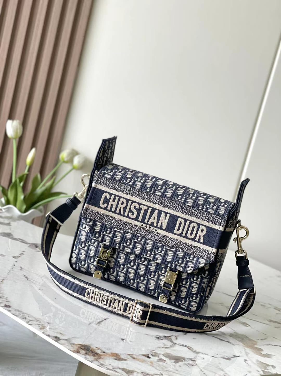 YupooPA Dior Postman Large Handbag image 1