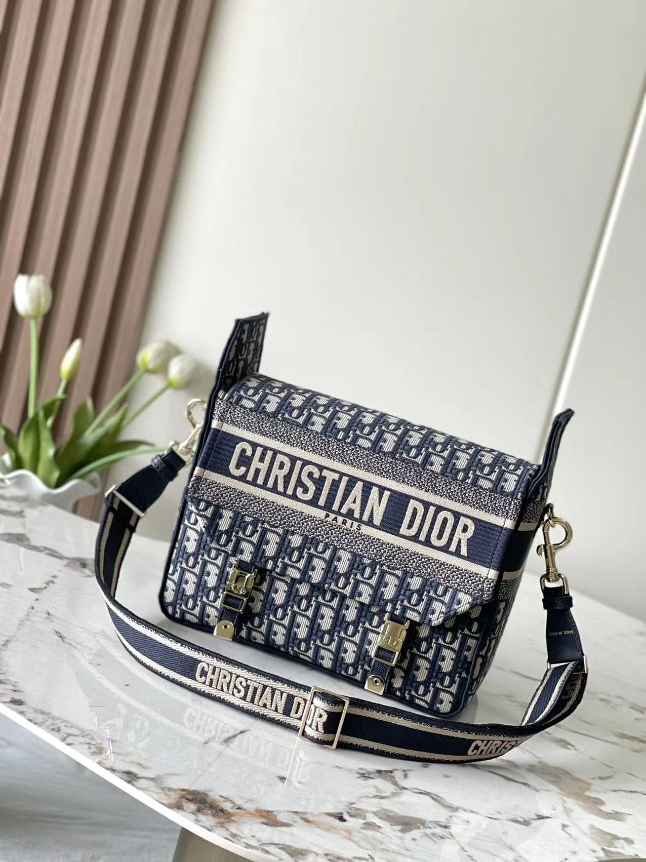 Dior Postman Large Handbag | Yupoo Rep Bags image 1