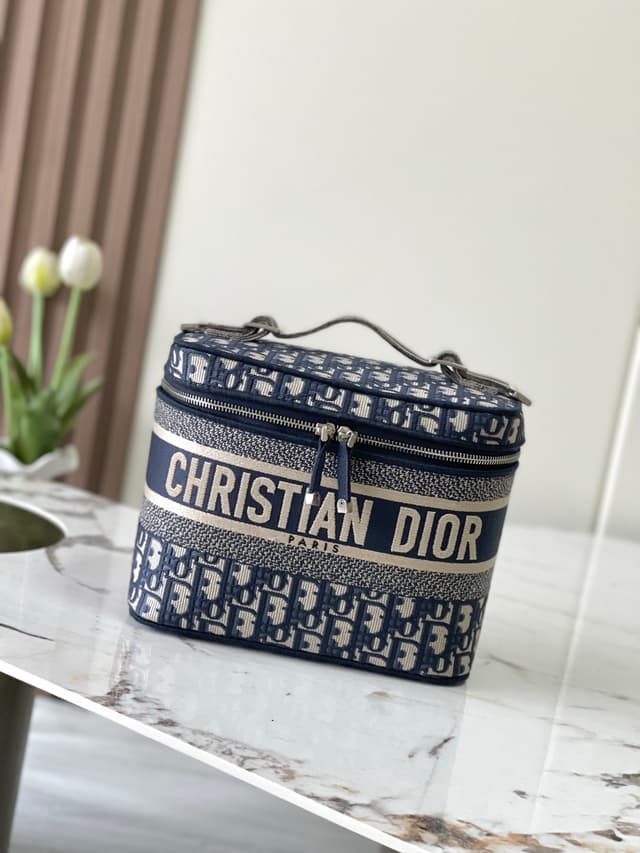 Diortravel Vanity Large Blue Oblique | Yupoo Rep Bags image 1