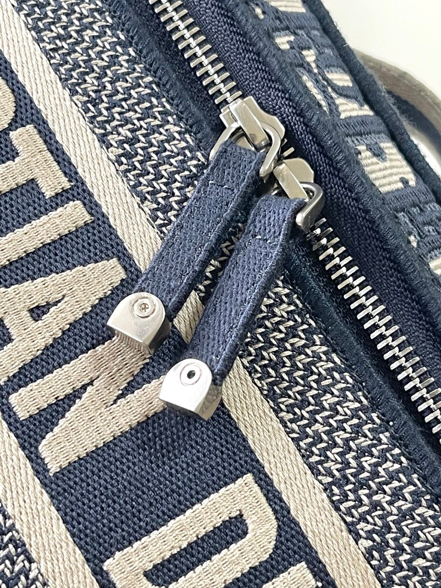 YupooPA Diortravel Vanity Large Blue Oblique Bag image 6