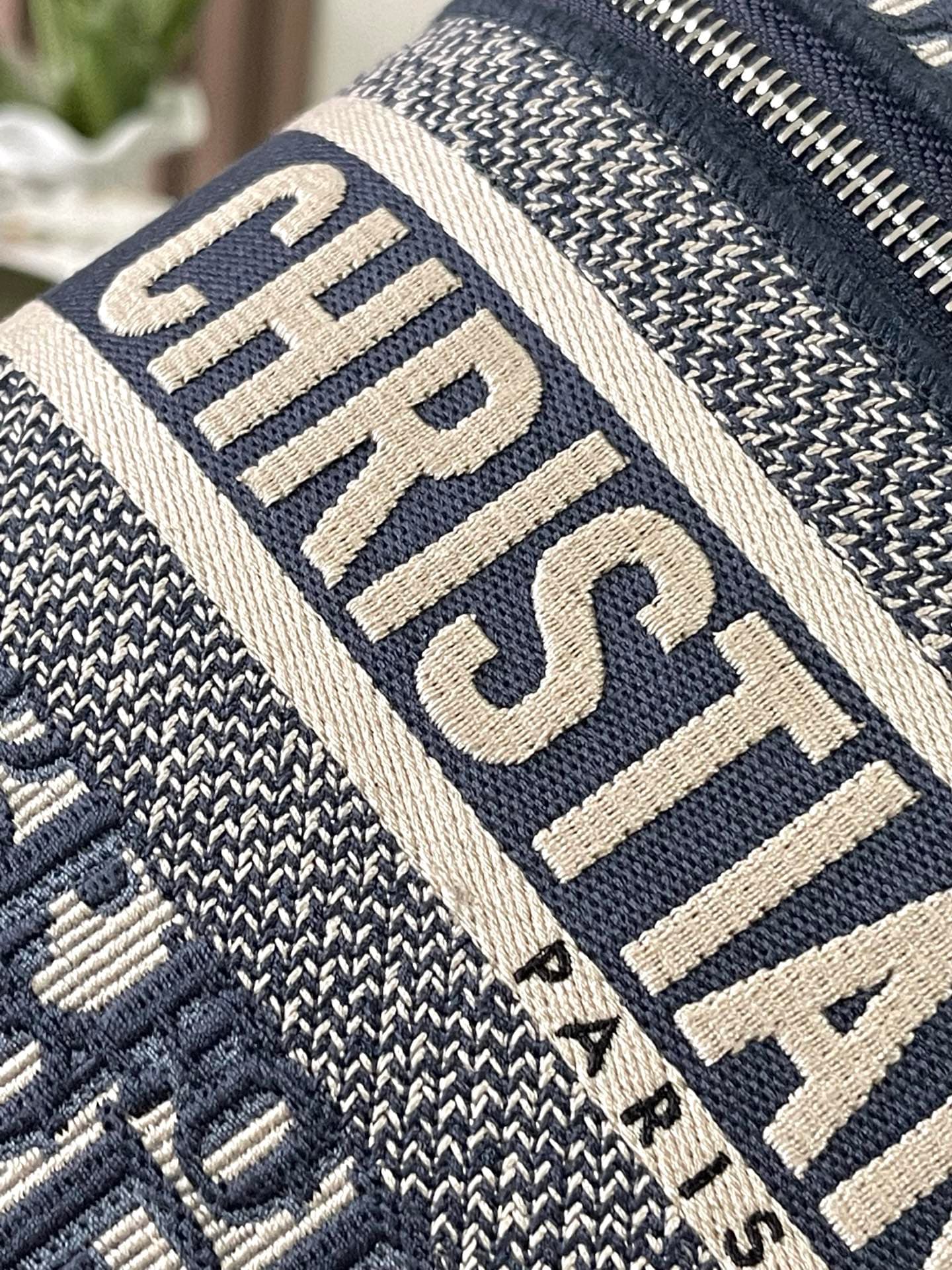 YupooPA Diortravel Vanity Large Blue Oblique Bag image 7