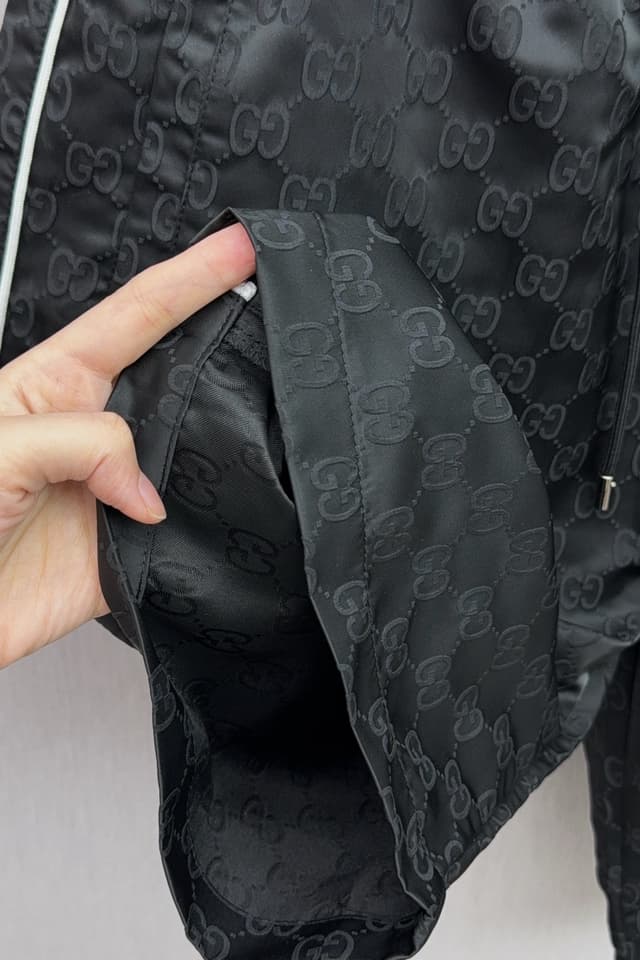 Gucci P180 M950 - Premium Shorts | Yupoo Rep Clothing image 6