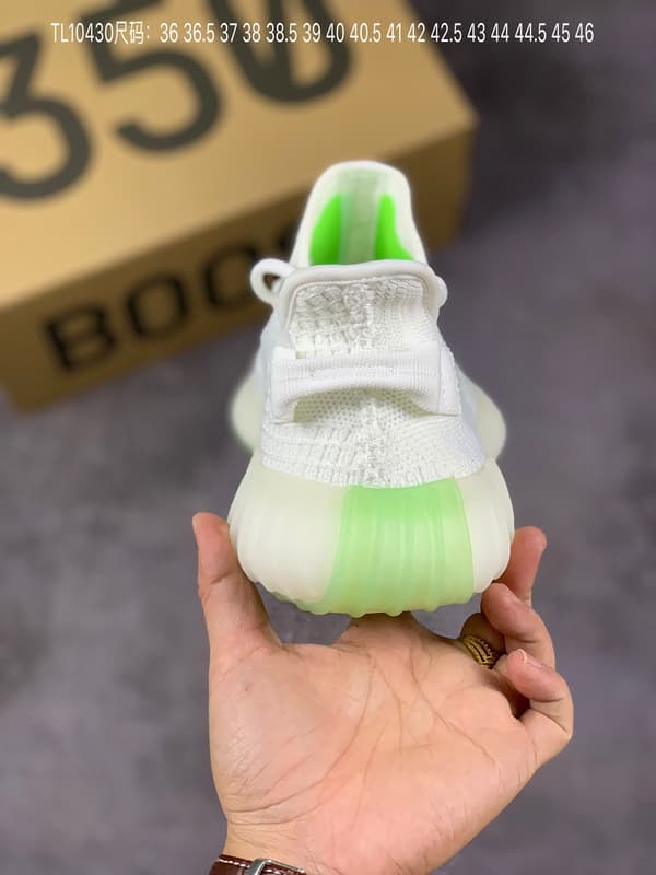YupooPA Shoes: Adidas Yeezy 350V2 static reflective image 4