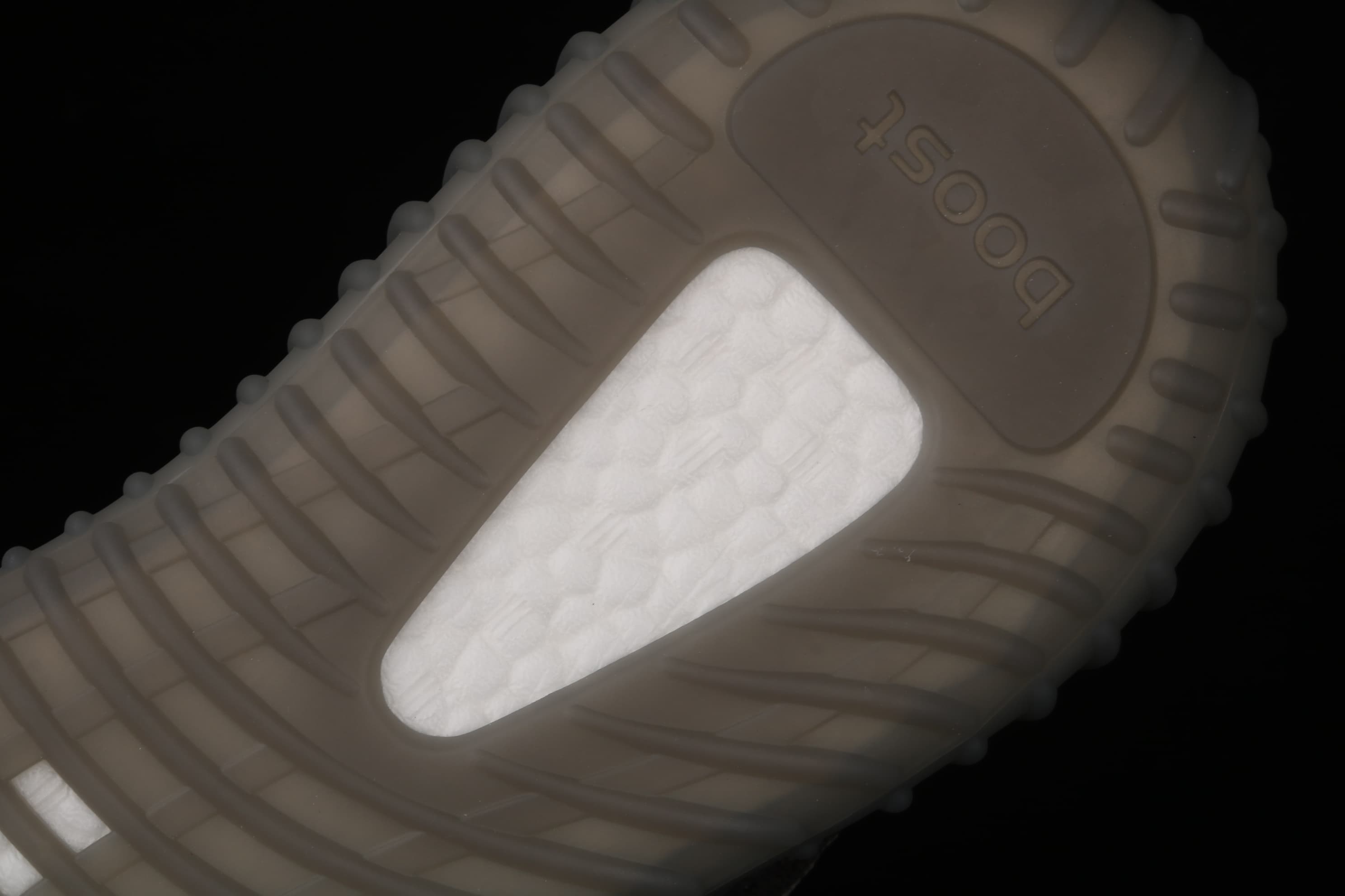 YupooPA Shoes: Premium Yeezy Yupoo Sneakers image 14