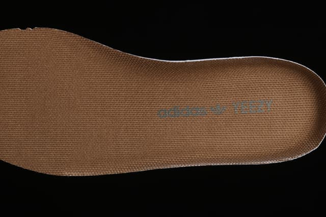 Yeezy 350 Boost V2 | Yupoo Rep Sneakers (Ref 621) image 13