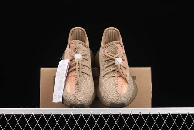 Yeezy 350 Boost V2 | Yupoo Rep Sneakers (Ref 621) image 5