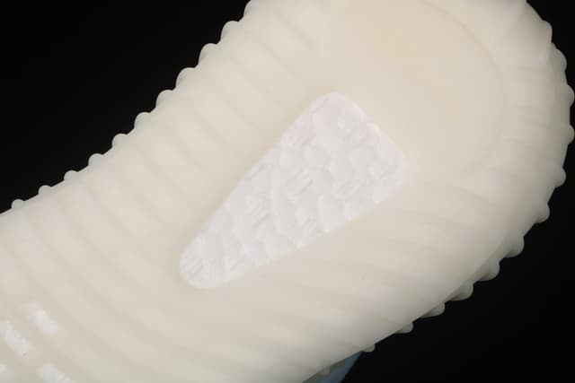 Yeezy 350 Boost V2 | Yupoo Rep Sneakers (Ref 564) image 14