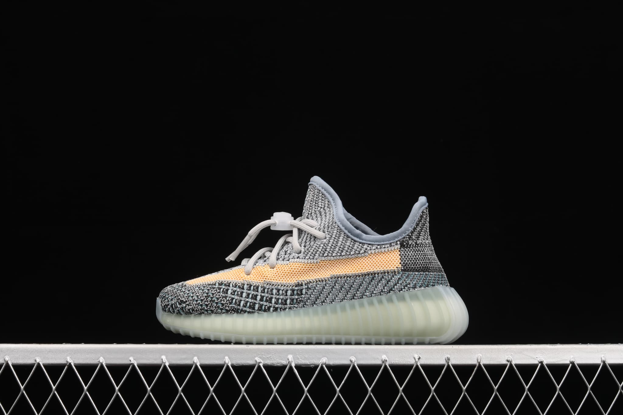 Yeezy 350 Boost V2 | Yupoo Rep Sneakers (Ref 554) image 1