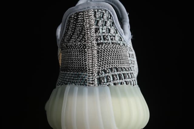 Yeezy 350 Boost V2 | Yupoo Rep Sneakers (Ref 554) image 10
