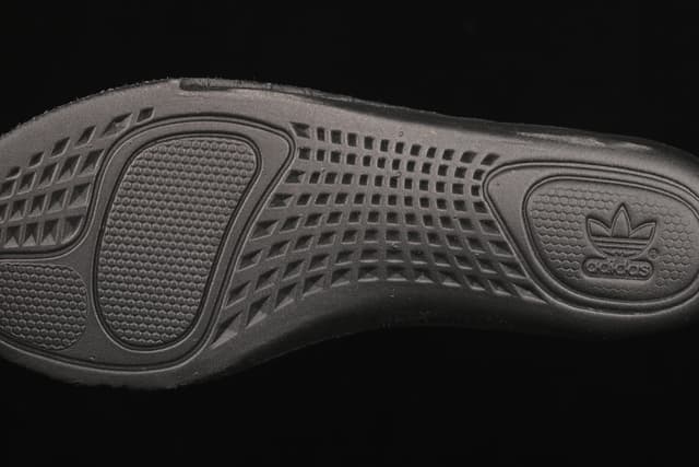 Yeezy 350 Boost V2 | Yupoo Rep Sneakers (Ref 554) image 14
