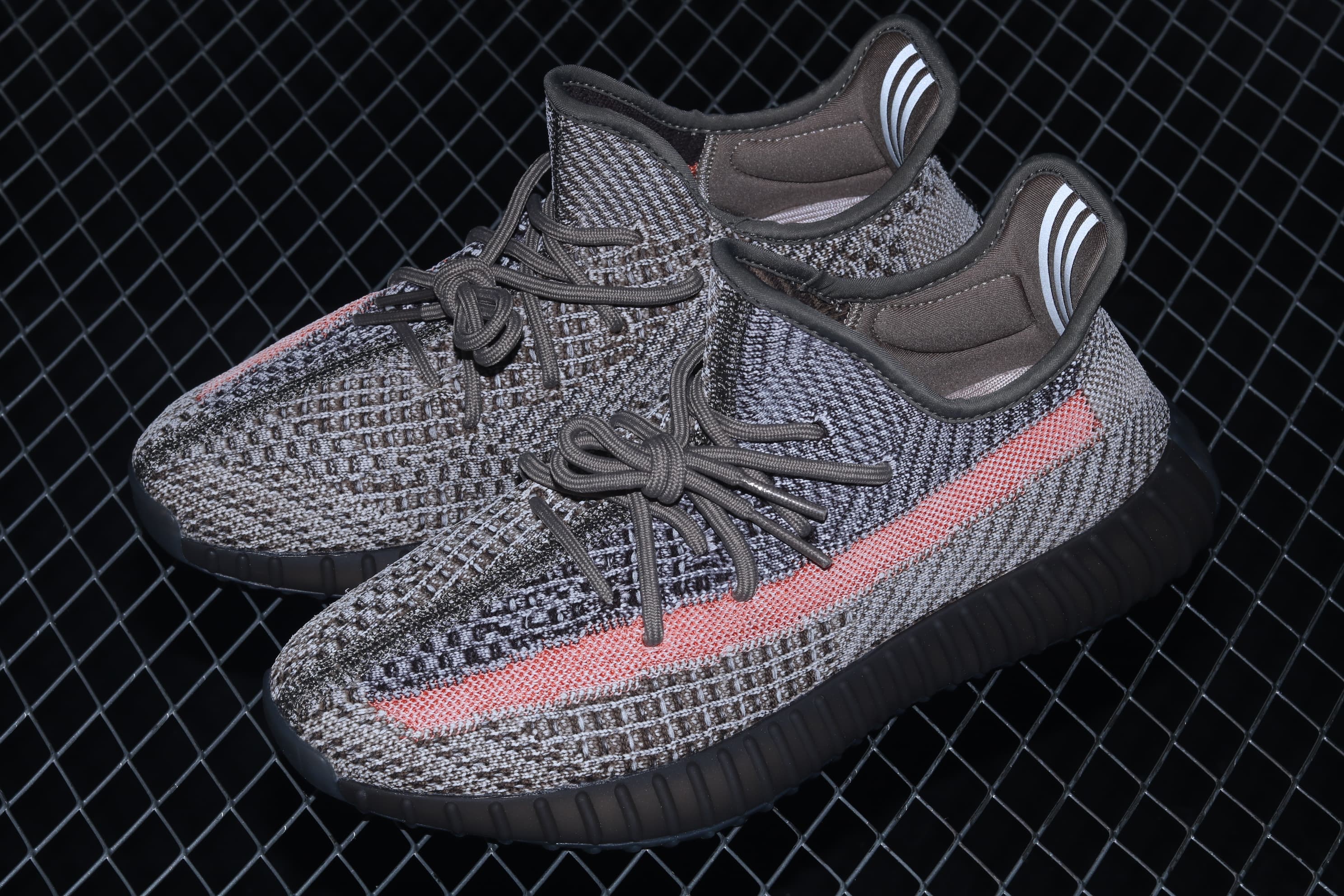 YupooPA Shoes: Premium Yeezy Yupoo Sneakers image 9