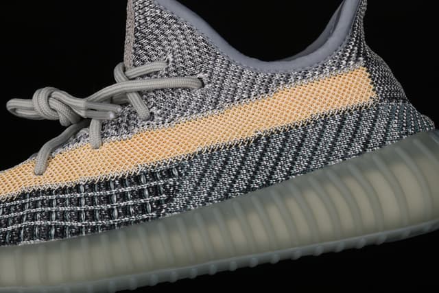 Yeezy 350 Boost V2 | Yupoo Rep Sneakers image 10