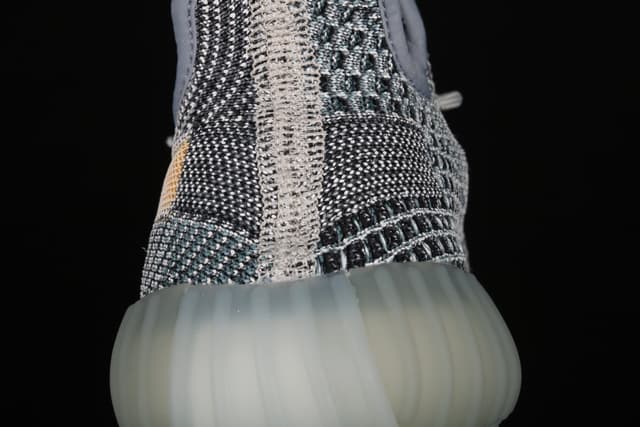 Yeezy 350 Boost V2 | Yupoo Rep Sneakers image 11