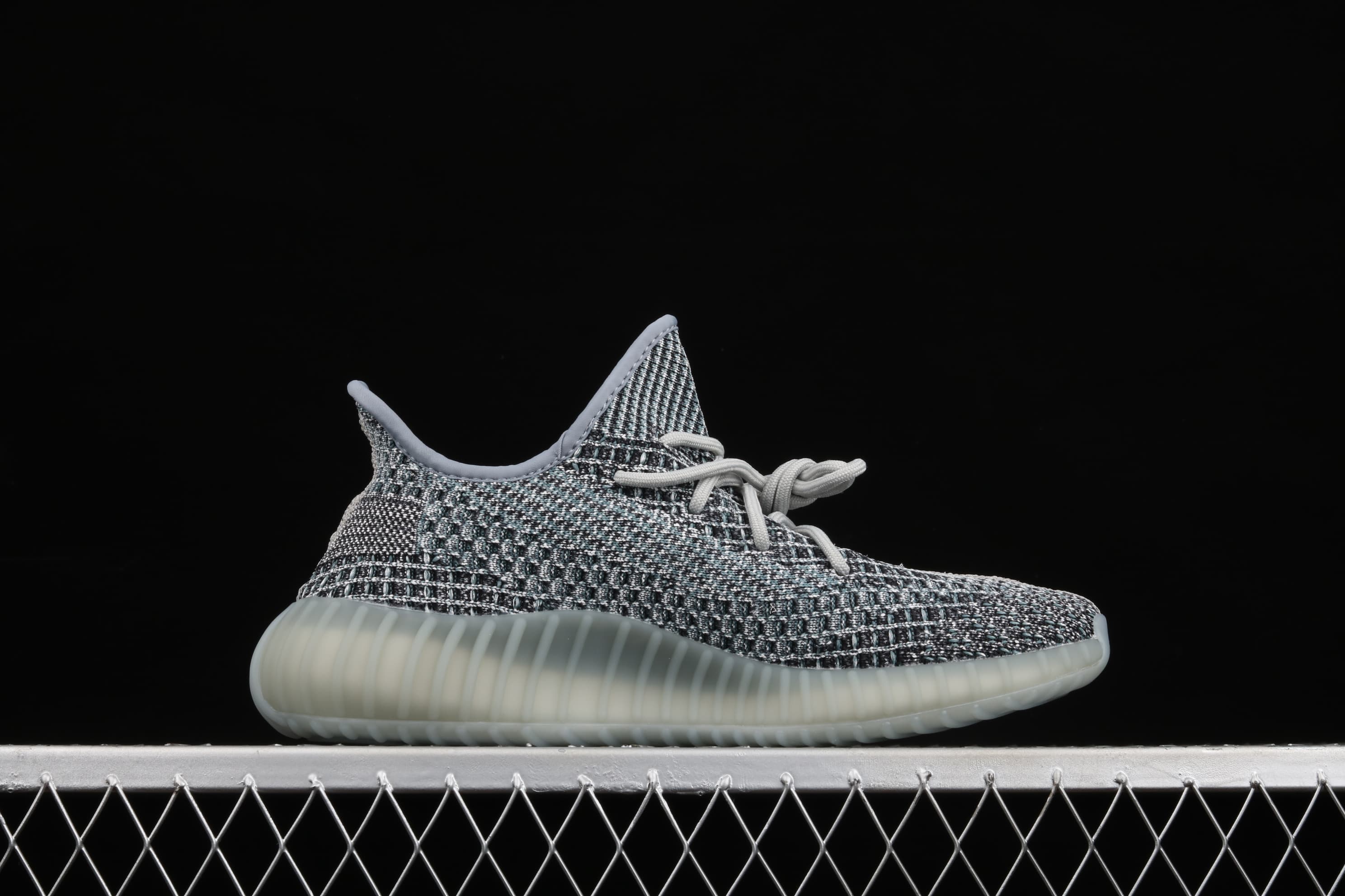 YupooPA Shoes: Premium Yeezy Yupoo Sneakers image 2