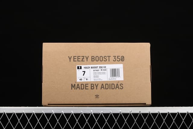 Yeezy 350 Boost V2 | Yupoo Rep Sneakers image 7