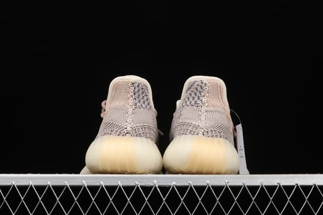 Yeezy 350 Boost V2 | Yupoo Rep Sneakers (Ref 578) image 10