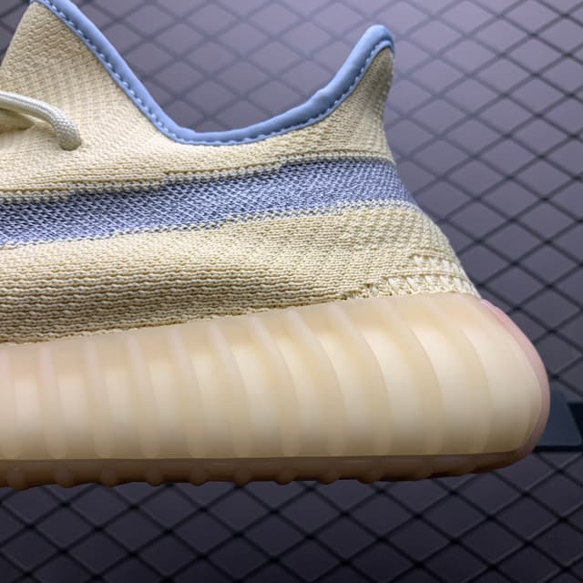 Yeezy 350 Boost V2 | Yupoo Rep Sneakers (Ref 619) image 4
