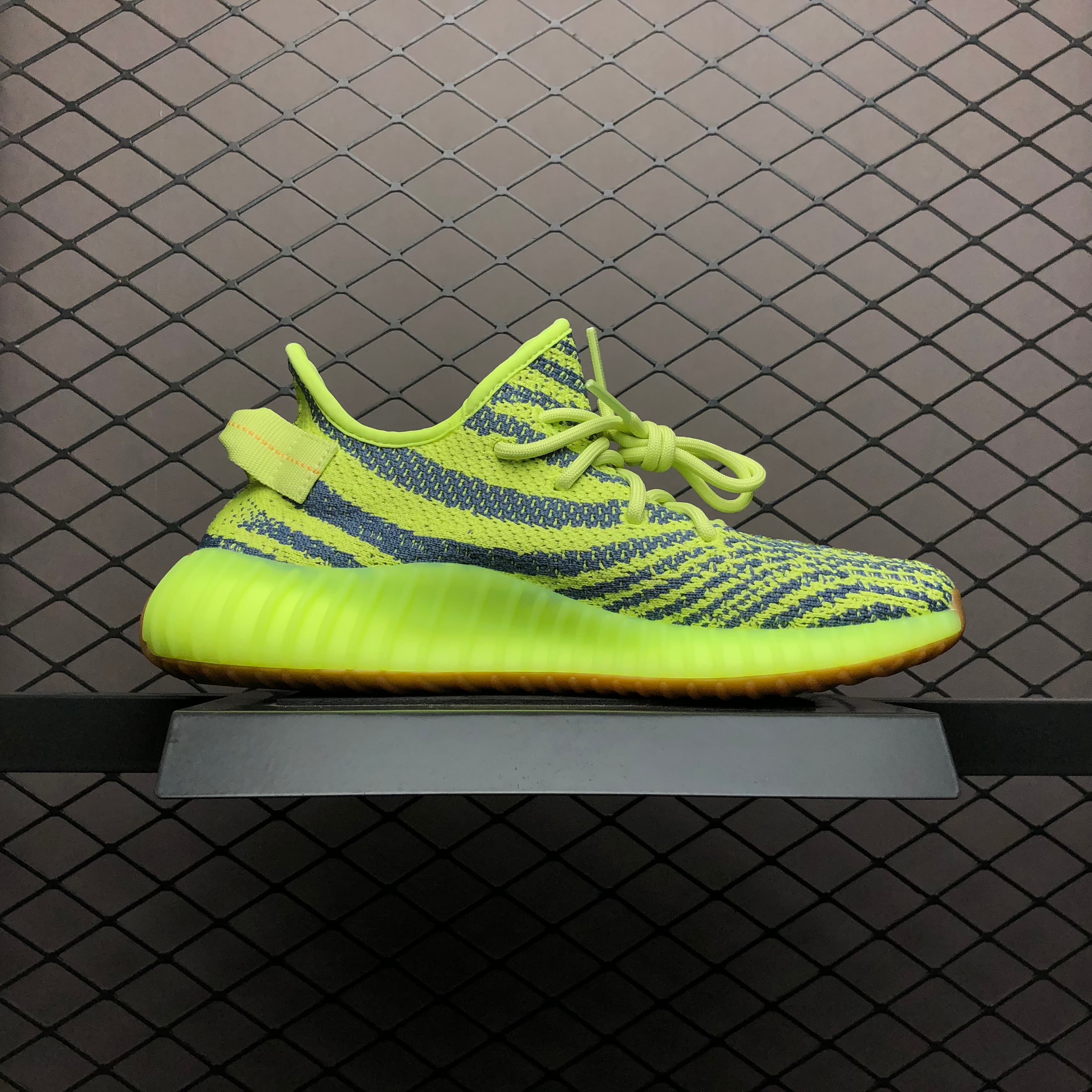 YupooPA Shoes: Premium Yeezy Yupoo Sneakers image 3