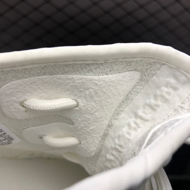 Yeezy 350 V2 | Yupoo Rep Sneakers (Ref 553) image 14